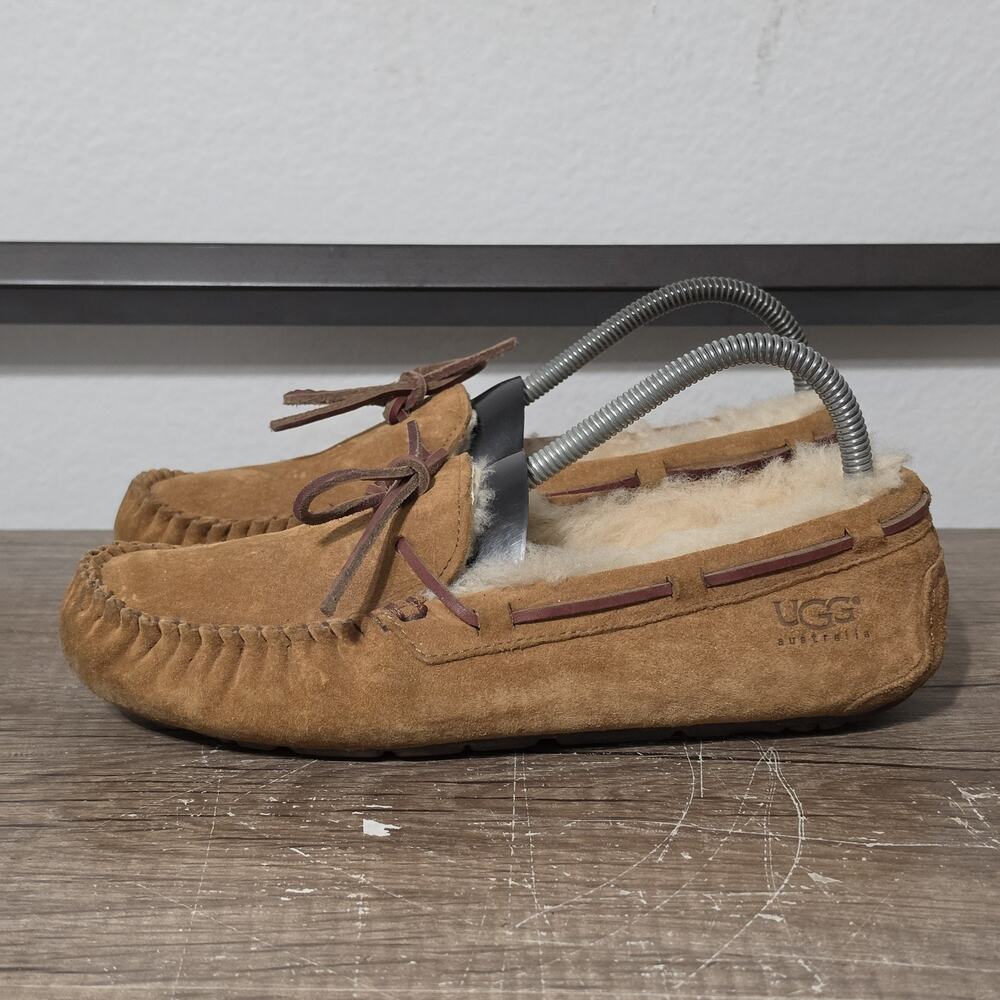 Ugg Dakota Women's Shearling Moccasin Slippers Shoes Size 8 Brown